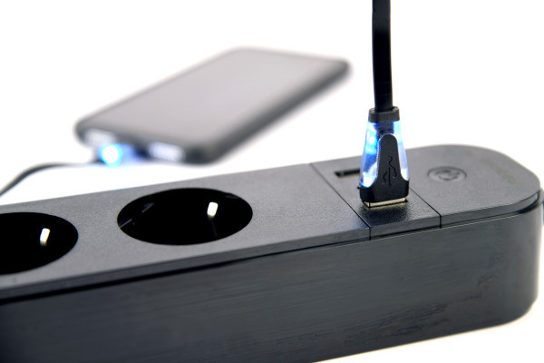 TSL-PS-S4U-01 Gembird pametni produzni kabl sa USB punjenjem, 4 uticnice, 1,5m crni